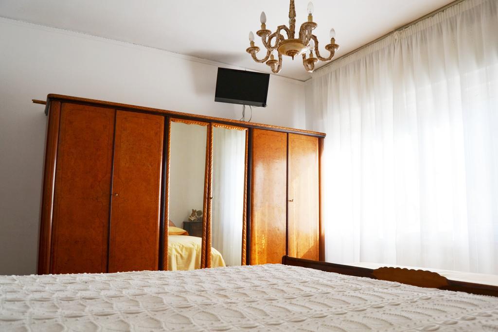 Apartment Piave Venice Mestre Zimmer foto
